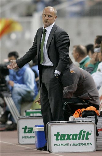 包含不来梅赛前豪取连胜；志在西甲名次提升；值得警惕；团队化学反应显著的词条