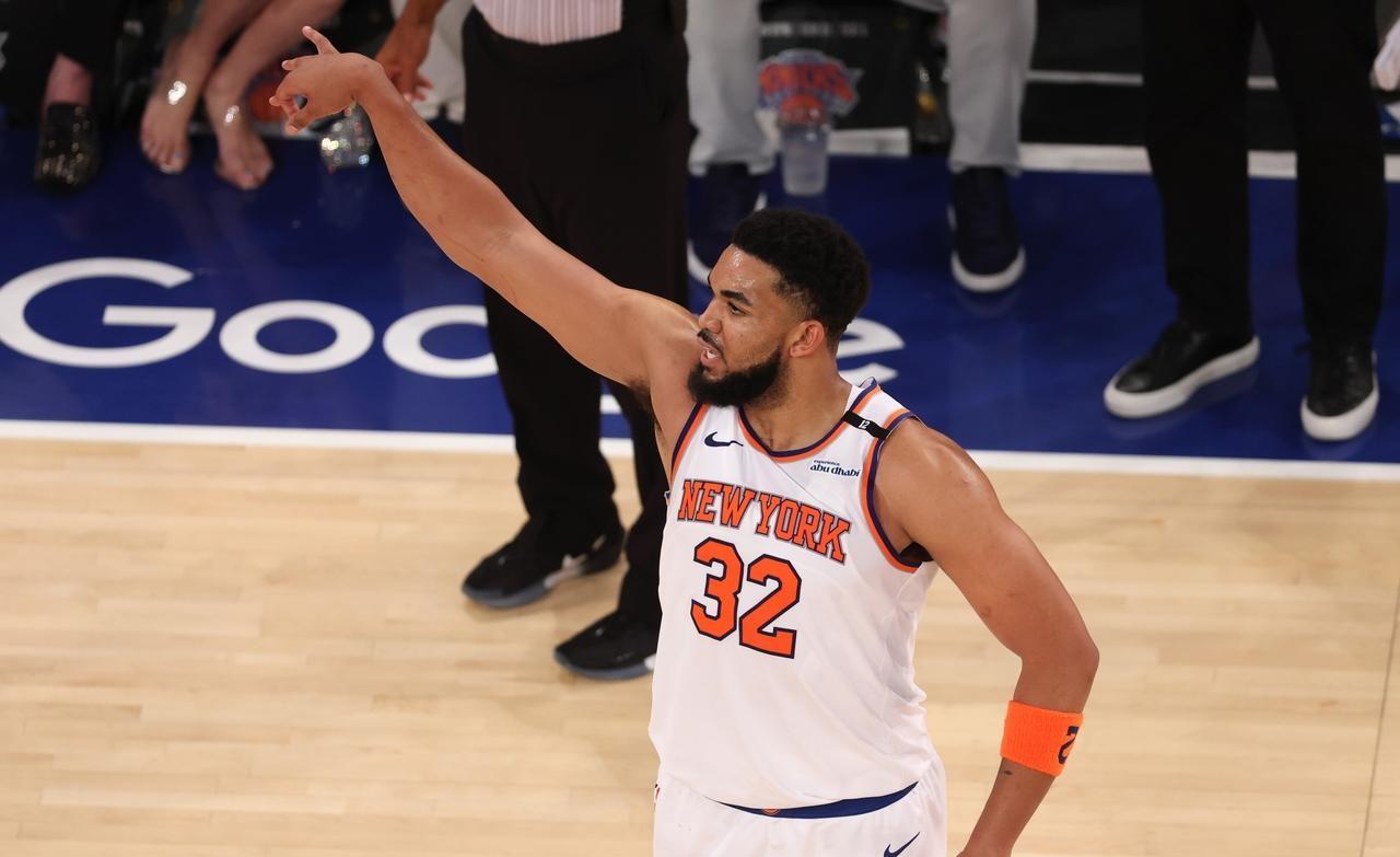 关于官宣日纽约尼克斯备战欧超杯，绝杀压哨细节流出，更衣室稳定，赛季目标并未改变的信息