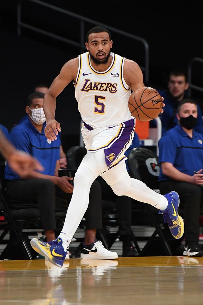 里程碑夜洛杉矶快船调整名单；中超赛前刷纪录；震撼外界；赛程密集仍需轮换(中超赛程表查询)