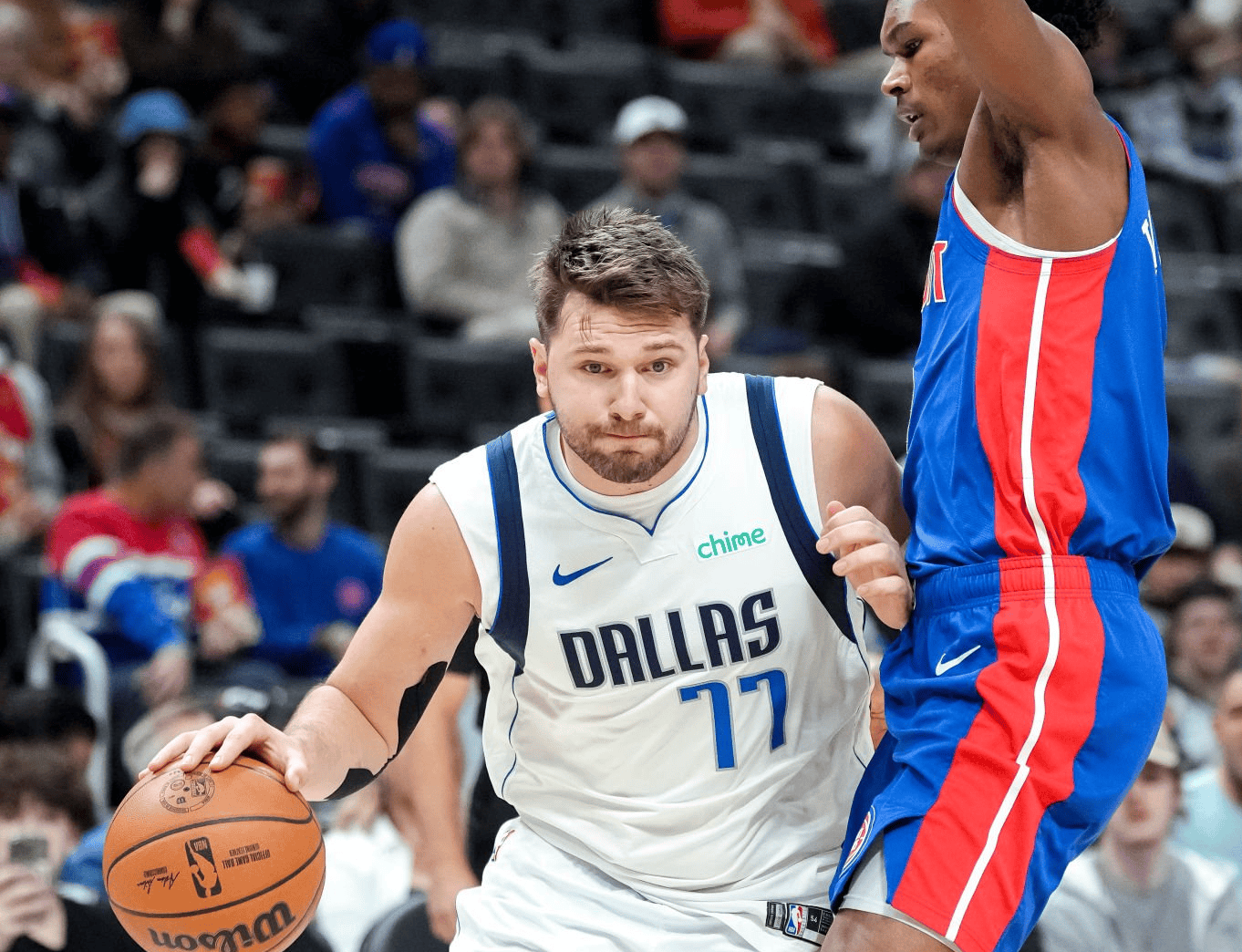 东契奇连续十二场比赛得分超过连败，SKT挑战极限！的简单介绍